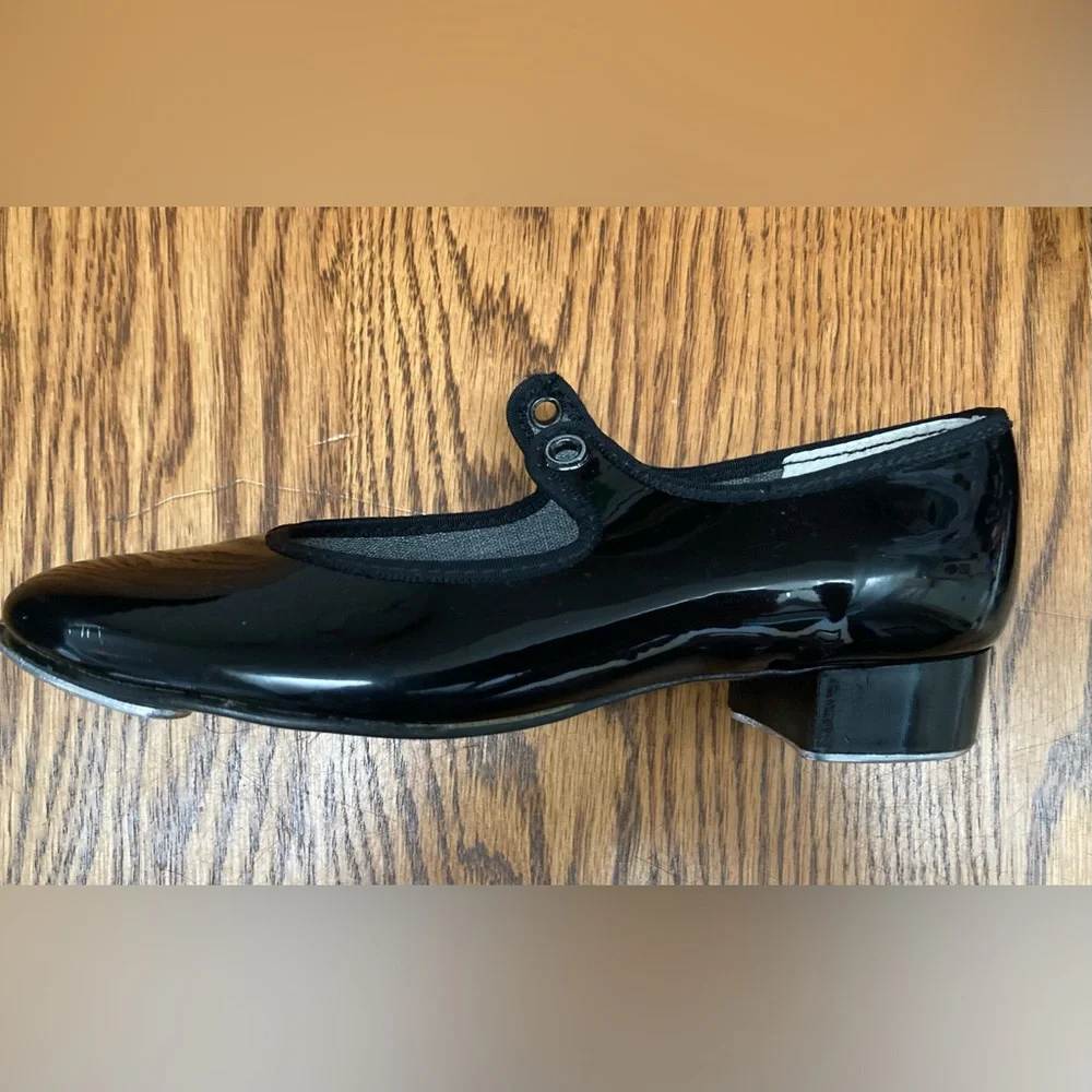 Black Faux Patent Leather Mary Jane Tap Shoes with Silver Bows